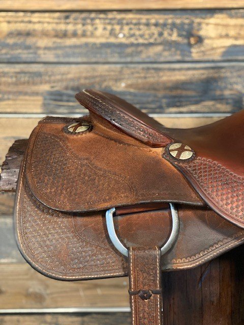 Jeff Smith Cowhorse. 16.5″ seat. - Image 3