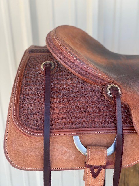 Saddle Home Custom Cowhorse. 16.5” seat. - Image 3